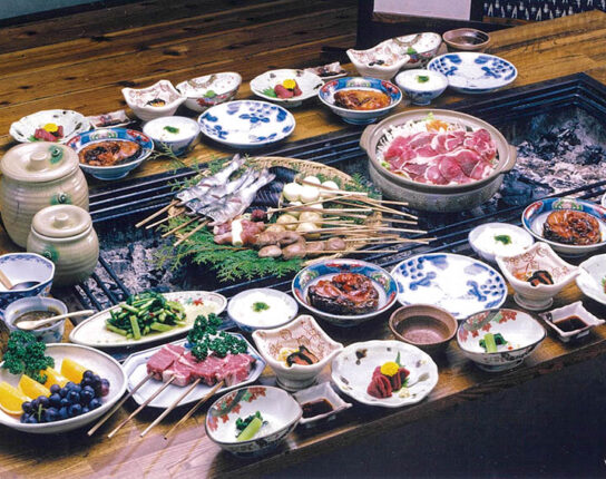 不動温泉華菱で囲炉裏会席付き宿泊プラン