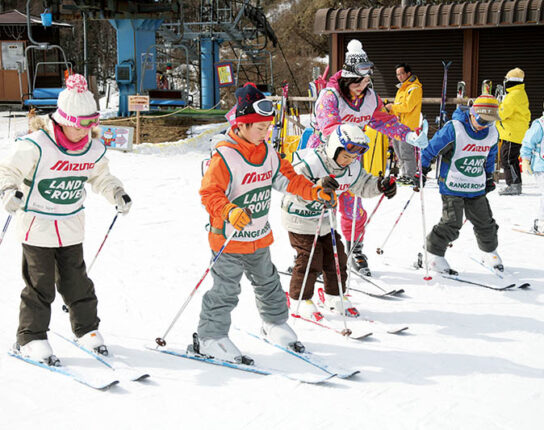 小・中学生の日帰りスキースクール in ヘブンスそのはらスノーワールド